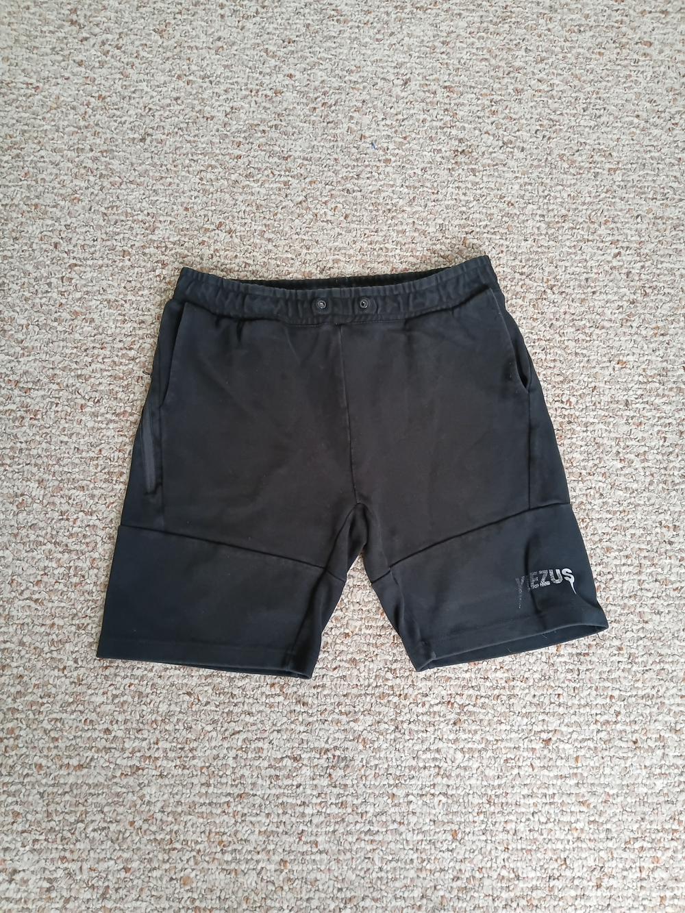 Yeezus Black Men’s Athletic Sweat Shorts with Subtle Logo Size Medium